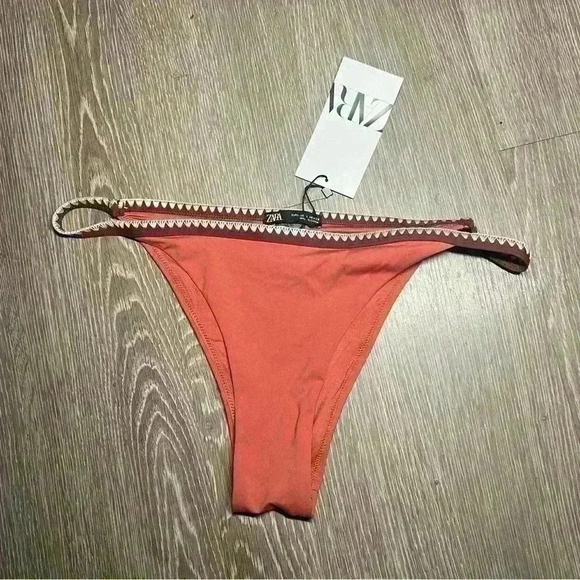 🔥🔥Zara contrast Bikini Bottom - Picture 3 of 8